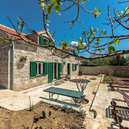Lipa Mit Schwimmbad By Interhome Holiday home *